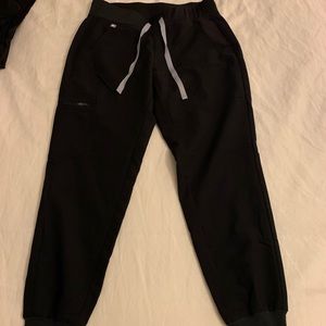 Figs Zamora joggers XS Petite in black